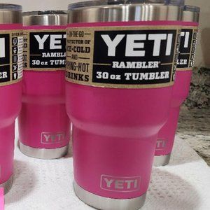 Yeti 30 oz Tumbler Prickly Pear Pink